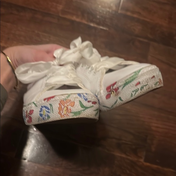 EUC White Floral Sneakers - Picture 2 of 7